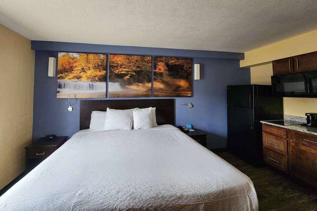 Days Inn By Wyndham New Orleans Pontchartrain Room photo