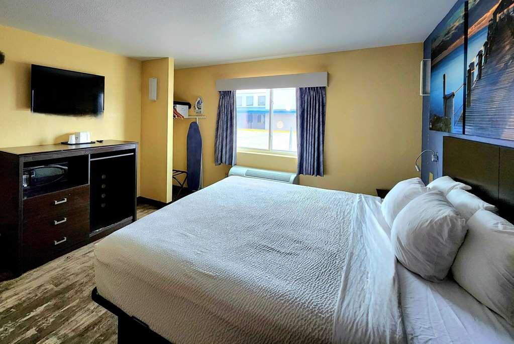 Days Inn By Wyndham New Orleans Pontchartrain Room photo